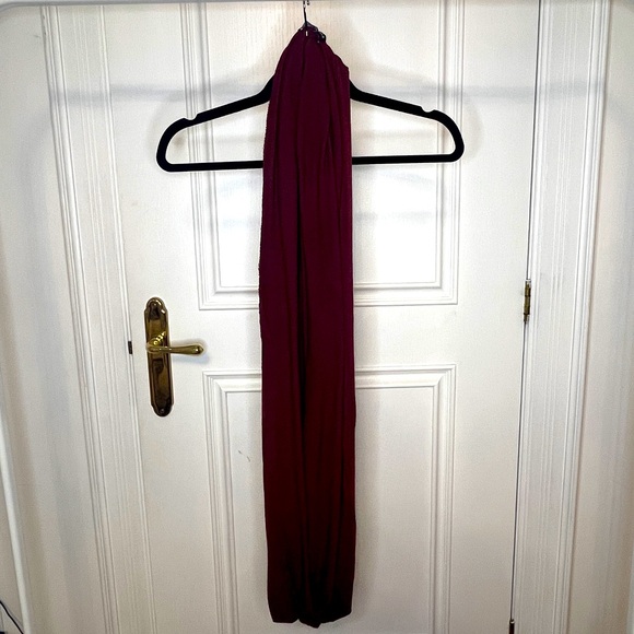 Brandy Melville Red Infinity Scarf - Picture 4 of 5